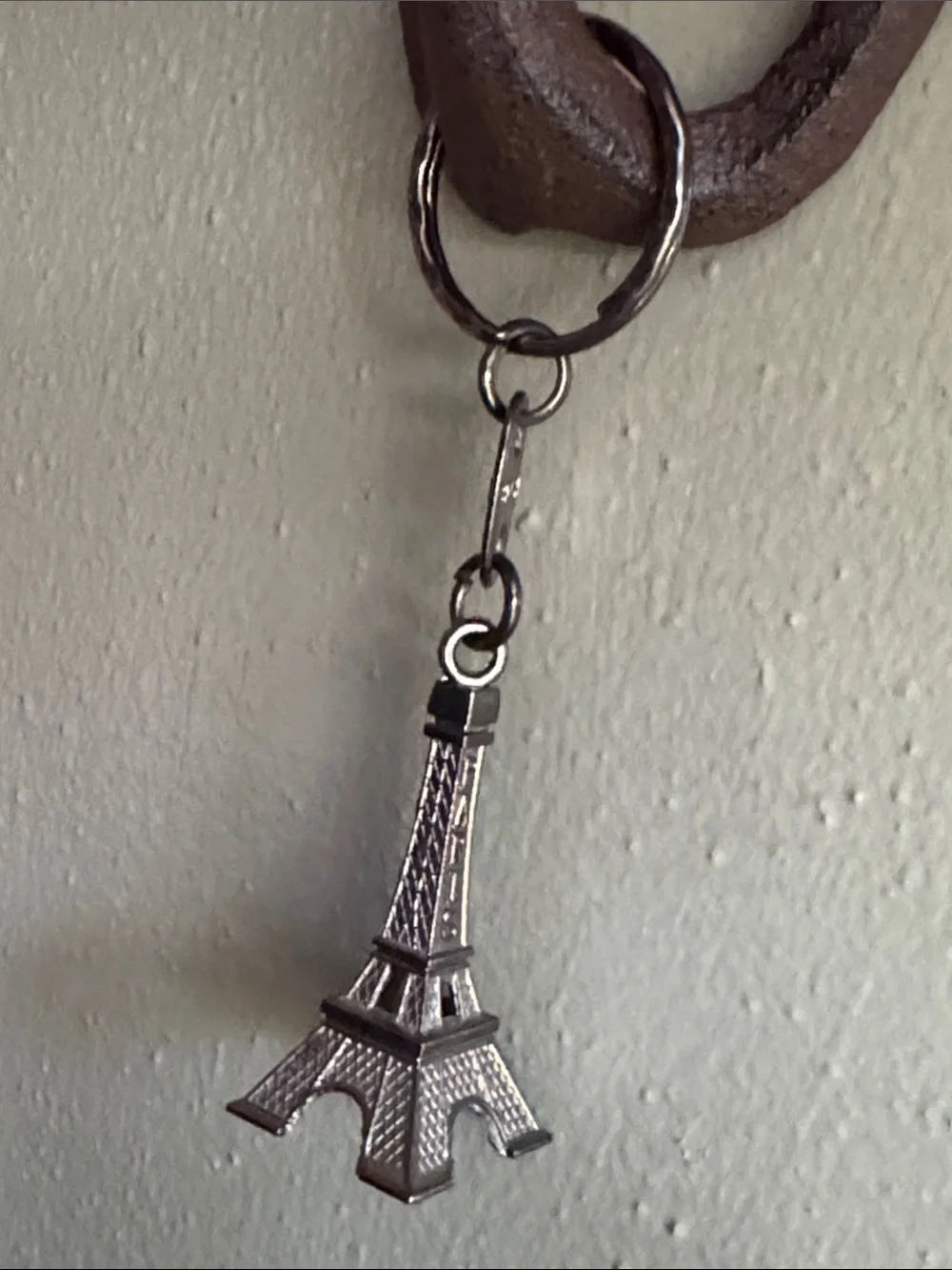 New Eiffel Tower-Paris Key Chain-Metal-Silver Toned